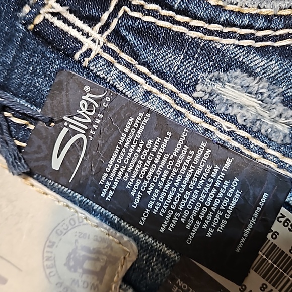 NWT Silver Bootcut Distressed Jeans - Picture 15 of 16